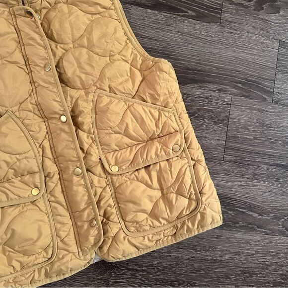 J. Crew Quilted vest with PrimaLoft - Picture 3 of 7